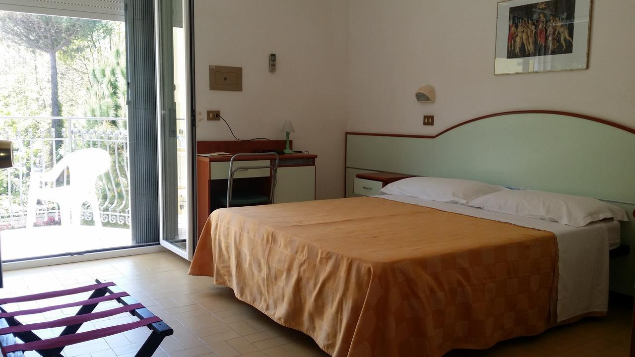 Hotel La Falena Cervia Exteriér fotografie