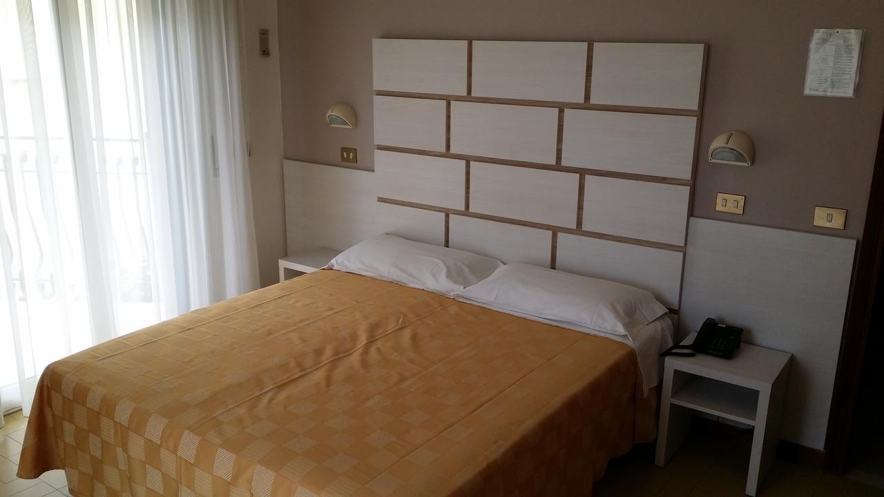 Hotel La Falena Cervia Exteriér fotografie