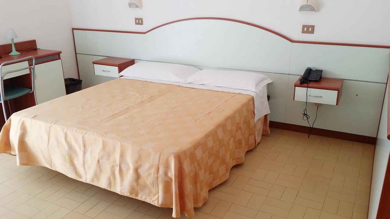 Hotel La Falena Cervia Exteriér fotografie
